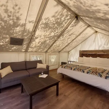 Gateway Glamping Hotel Exterior photo
